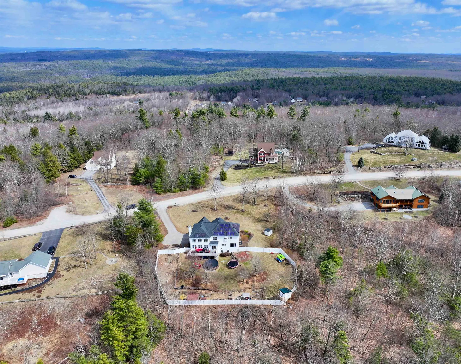115 Roosevelt Road Weare NH 03281