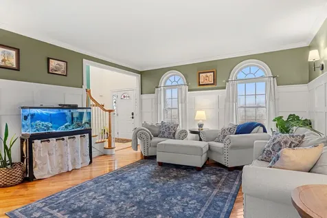 115 Roosevelt Road Weare NH 03281