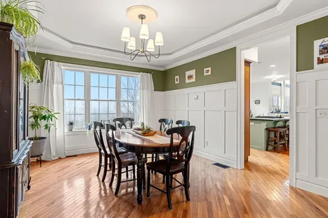 115 Roosevelt Road Weare NH 03281