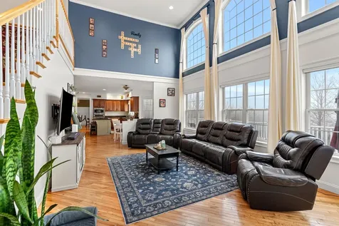 115 Roosevelt Road Weare NH 03281