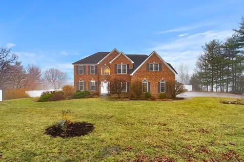 115 Roosevelt Road Weare NH 03281