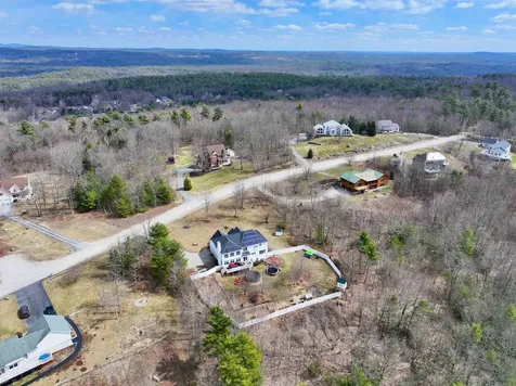 115 Roosevelt Road Weare NH 03281