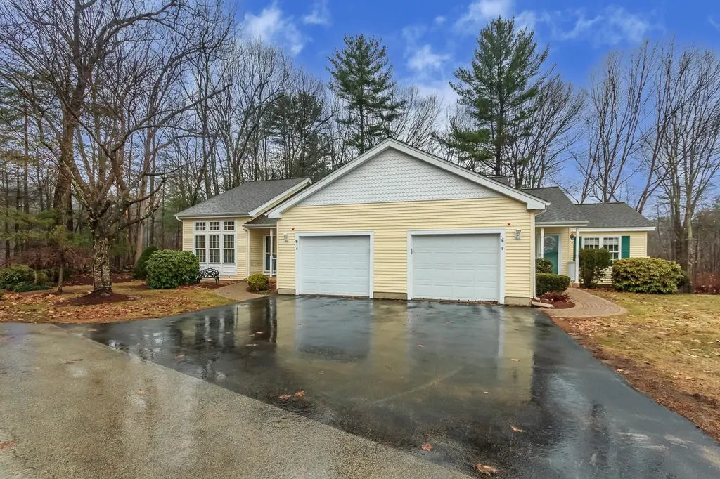 6 Lincoln Drive Londonderry NH 03053