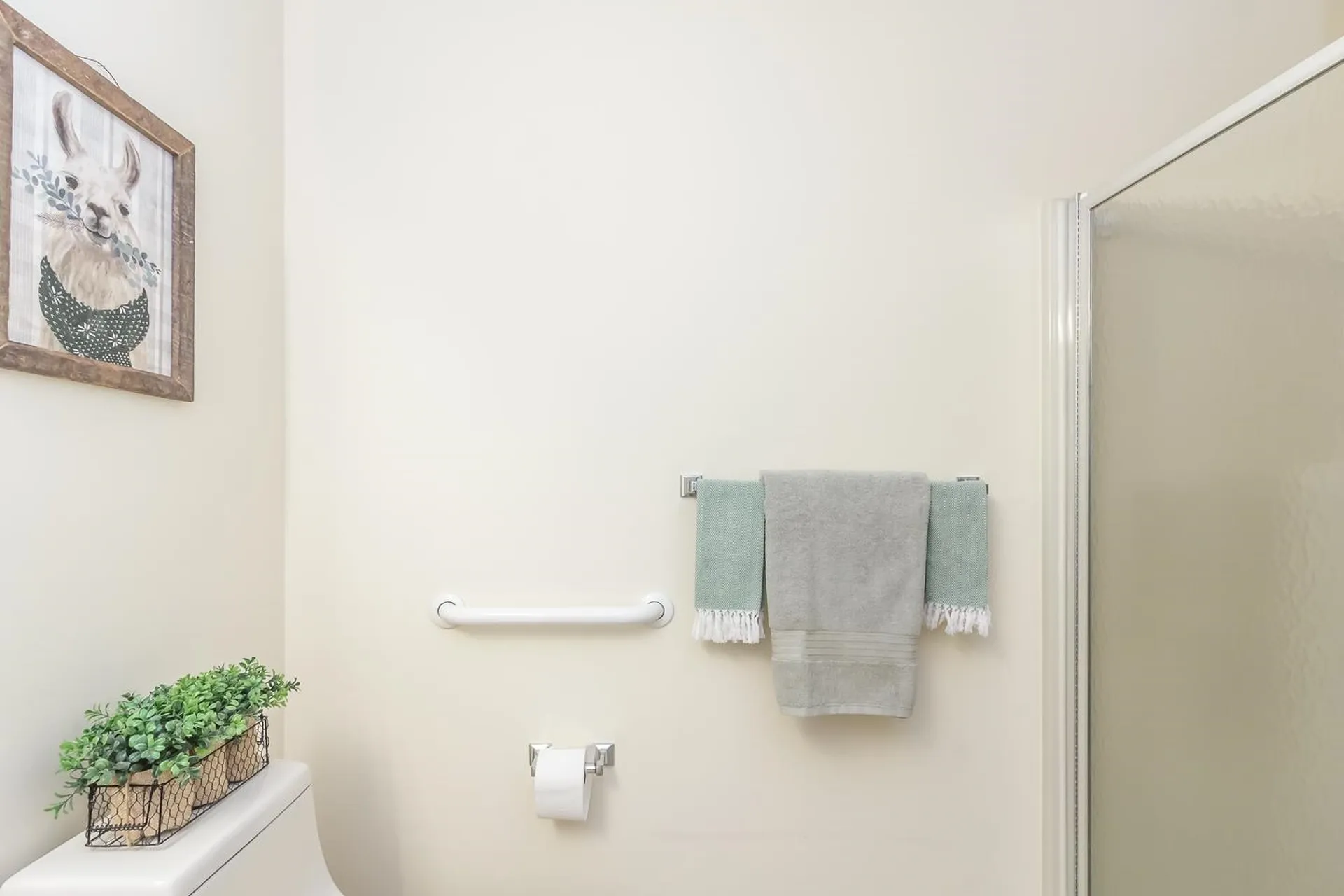 6 Lincoln Drive Londonderry NH 03053