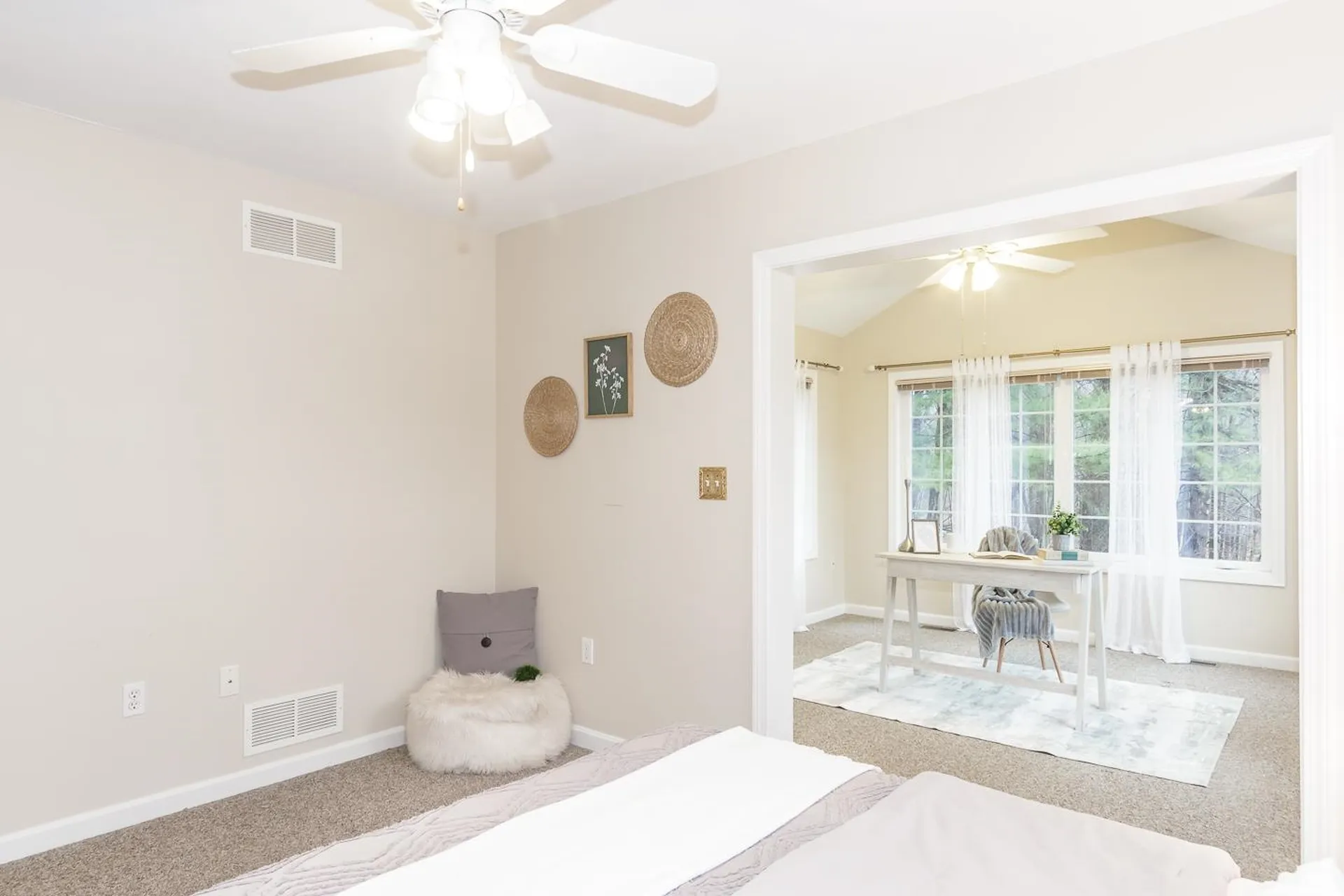 6 Lincoln Drive Londonderry NH 03053