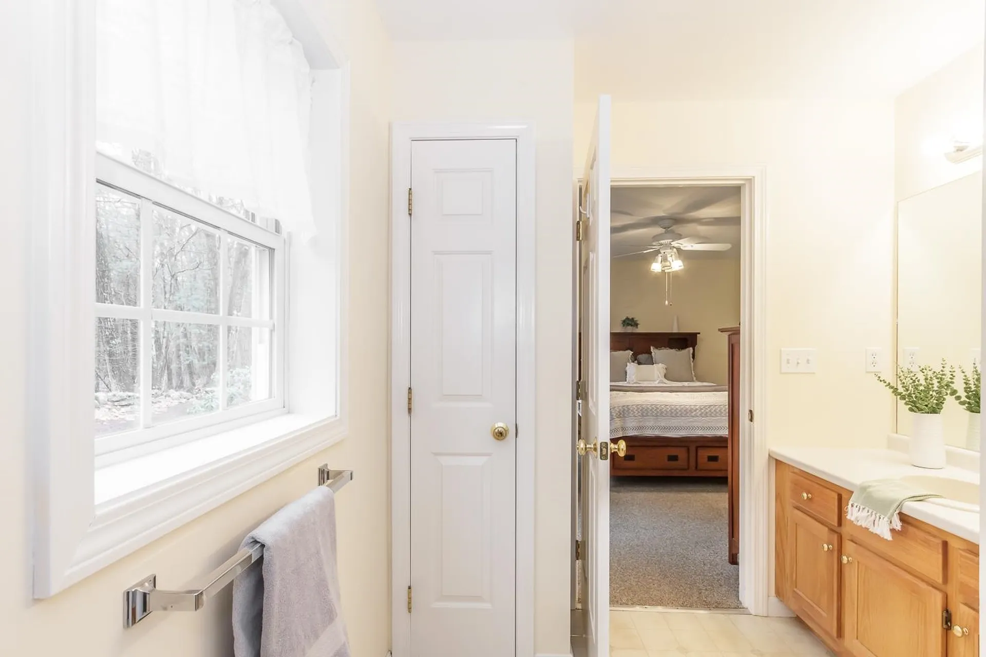 6 Lincoln Drive Londonderry NH 03053