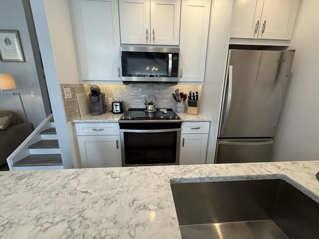 42 Lower Phase Road Warren VT 05674