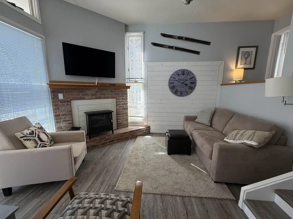 42 Lower Phase Road Warren VT 05674