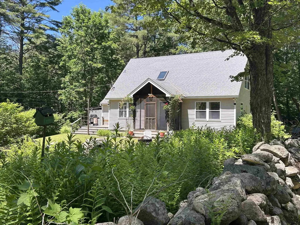 57 Oak Lane Jamaica VT 05343
