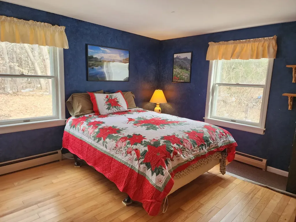 57 Oak Lane Jamaica VT 05343