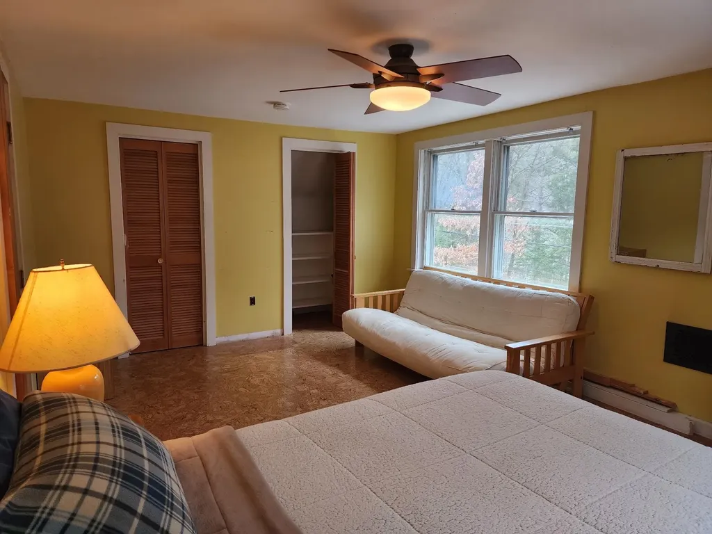 57 Oak Lane Jamaica VT 05343