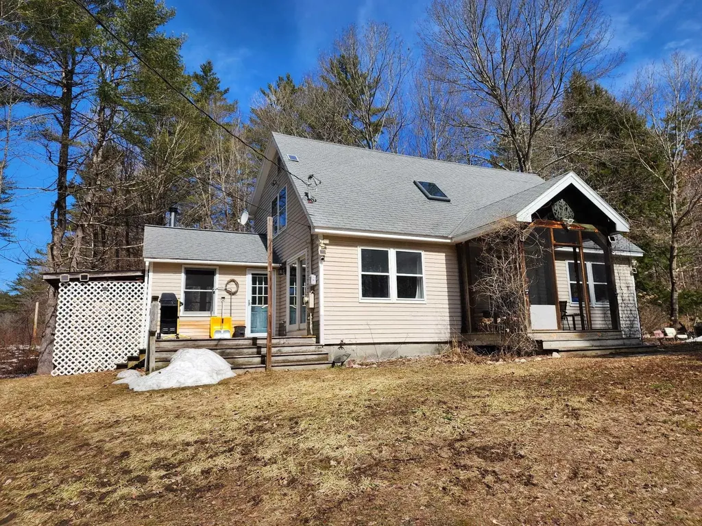 57 Oak Lane Jamaica VT 05343