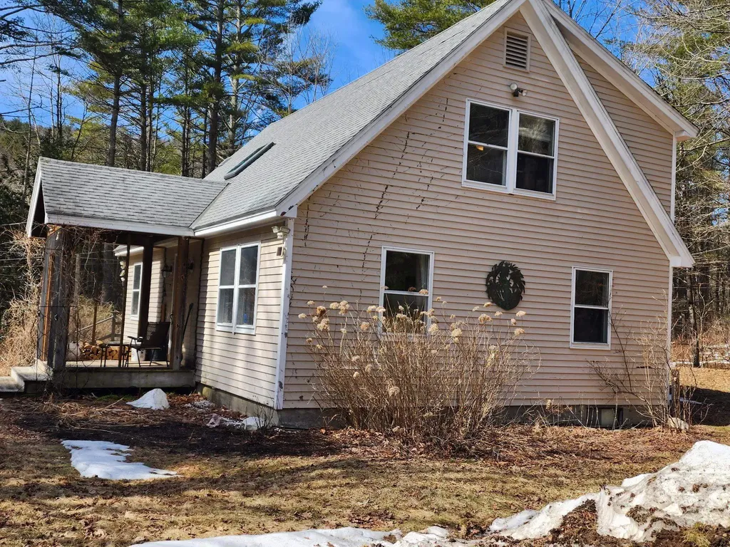 57 Oak Lane Jamaica VT 05343