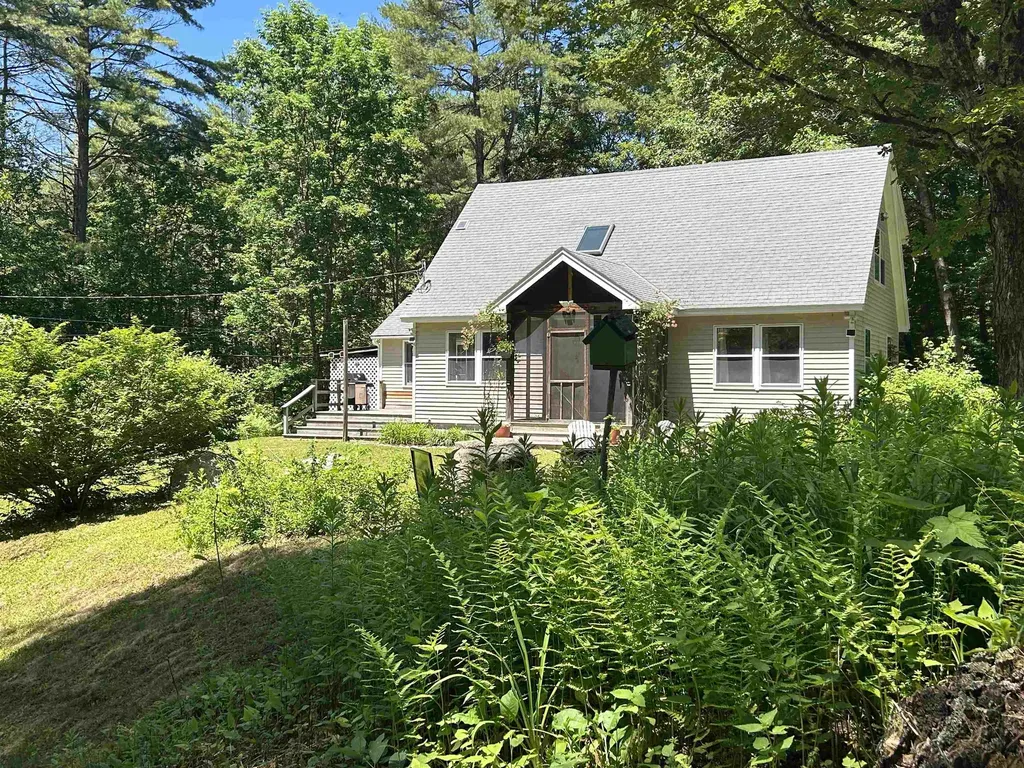 57 Oak Lane Jamaica VT 05343