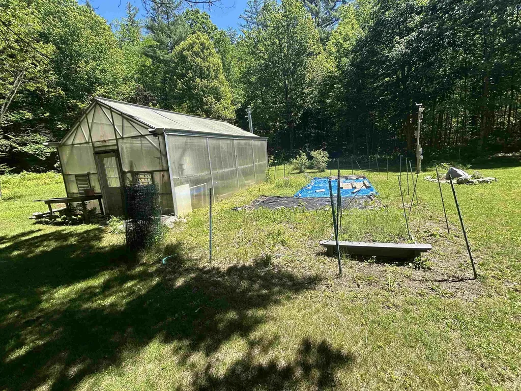 57 Oak Lane Jamaica VT 05343