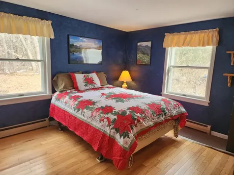 57 Oak Lane Jamaica VT 05343