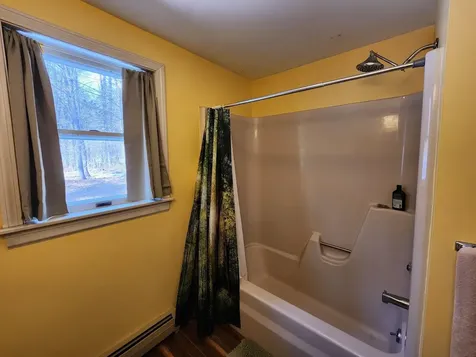 57 Oak Lane Jamaica VT 05343