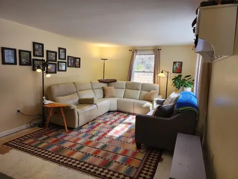 57 Oak Lane Jamaica VT 05343