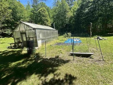 57 Oak Lane Jamaica VT 05343