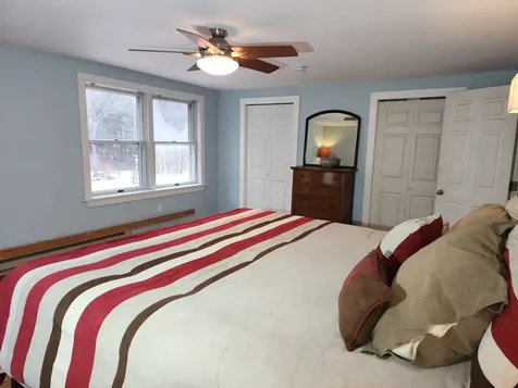 57 Oak Lane Jamaica VT 05343