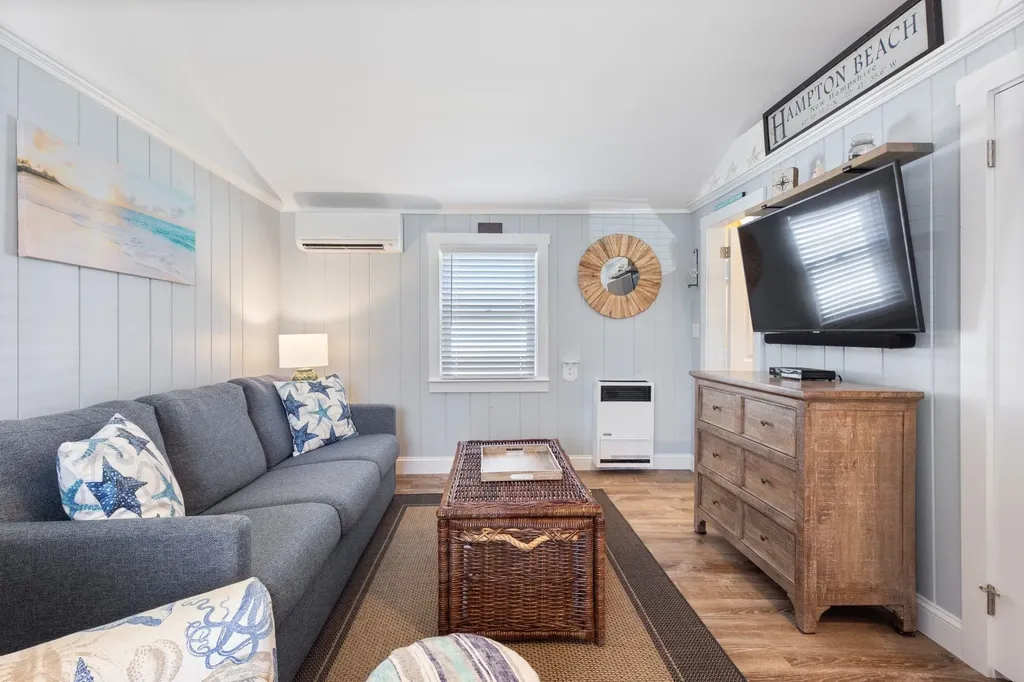 522 Ocean Boulevard Hampton NH 03842