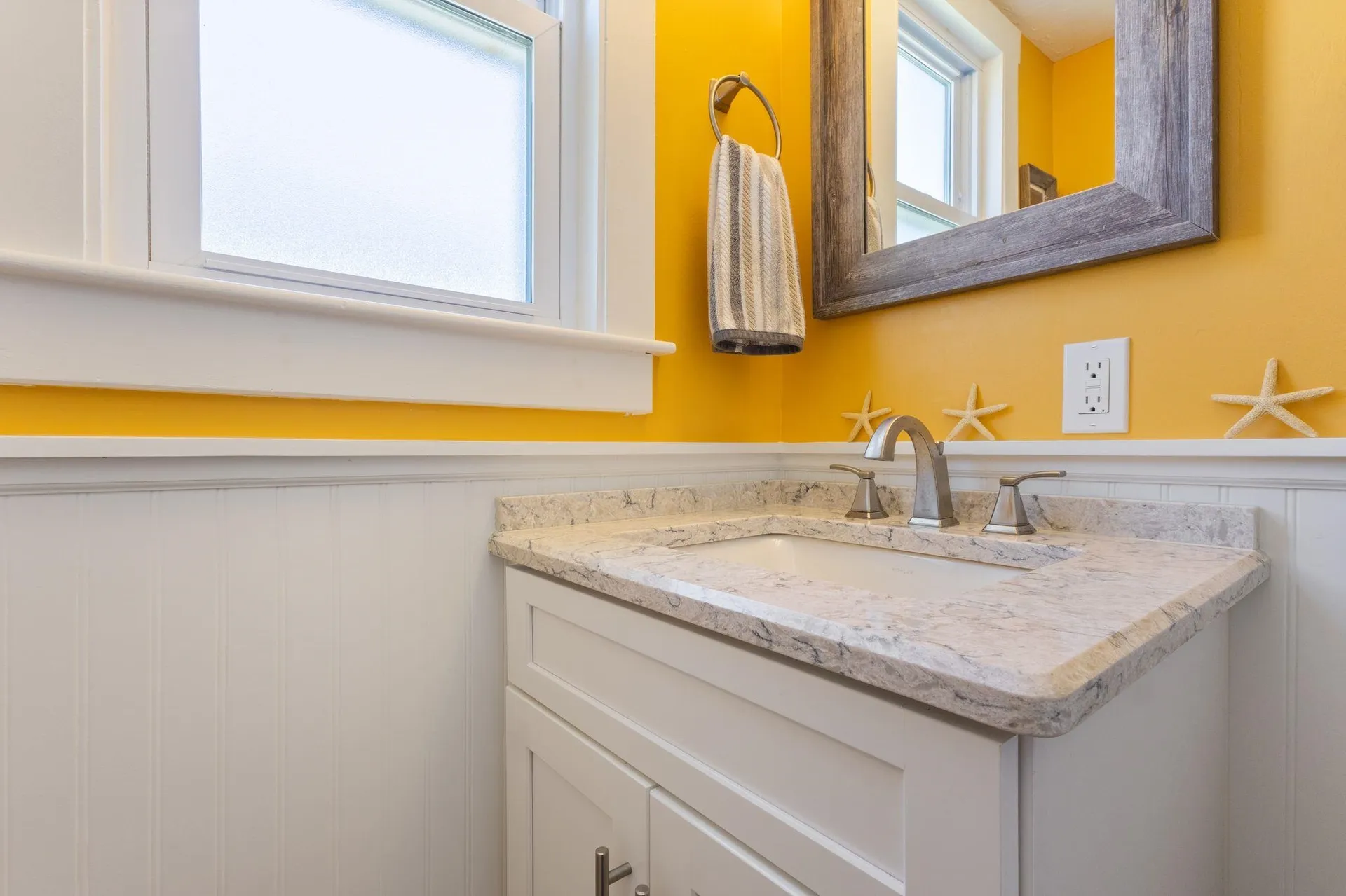 522 Ocean Boulevard Hampton NH 03842