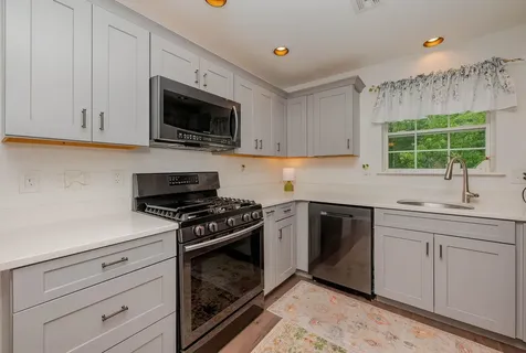 15 Tampa Drive Rochester NH 03867