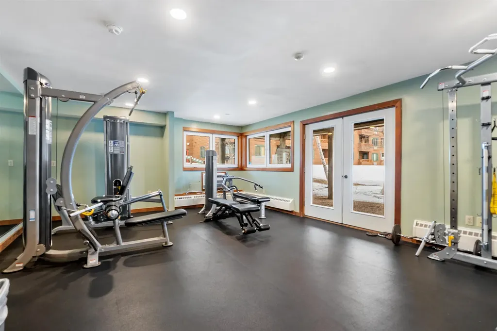 10 Lakeside W Drive Woodstock NH 03262