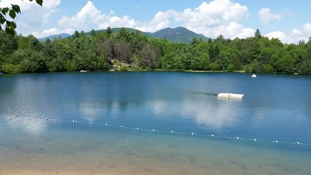 10 Lakeside W Drive Woodstock NH 03262