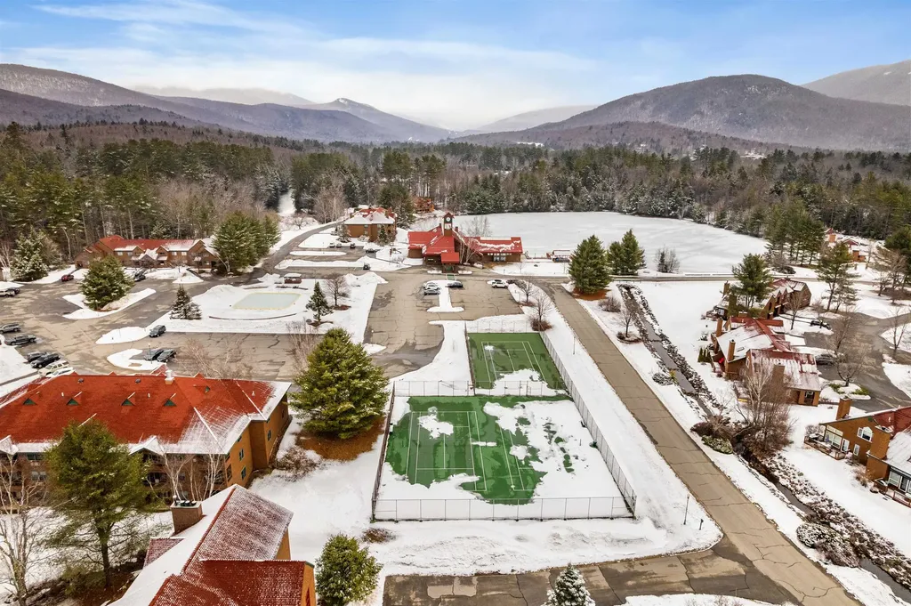 10 Lakeside W Drive Woodstock NH 03262