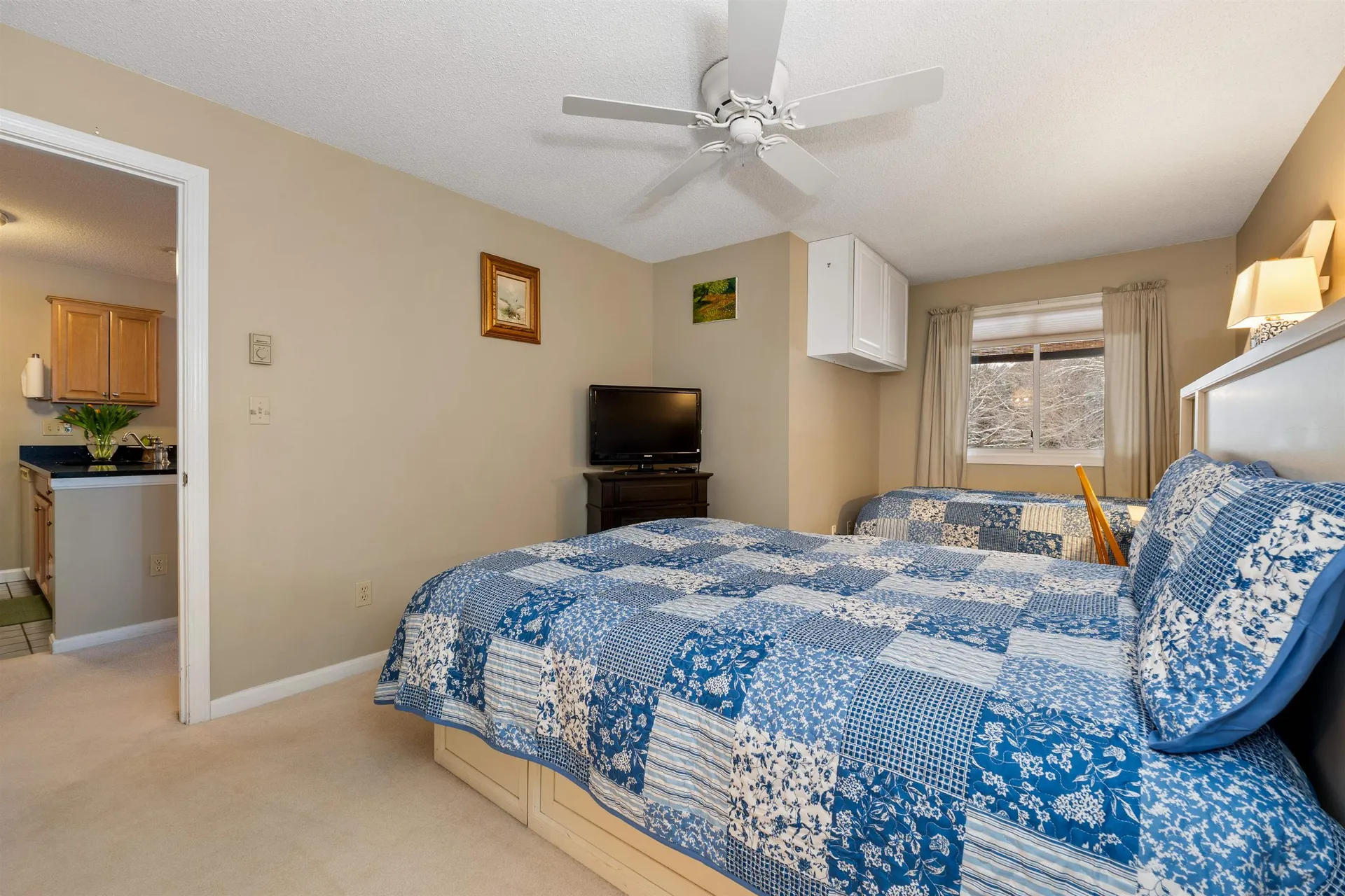 10 Lakeside W Drive Woodstock NH 03262