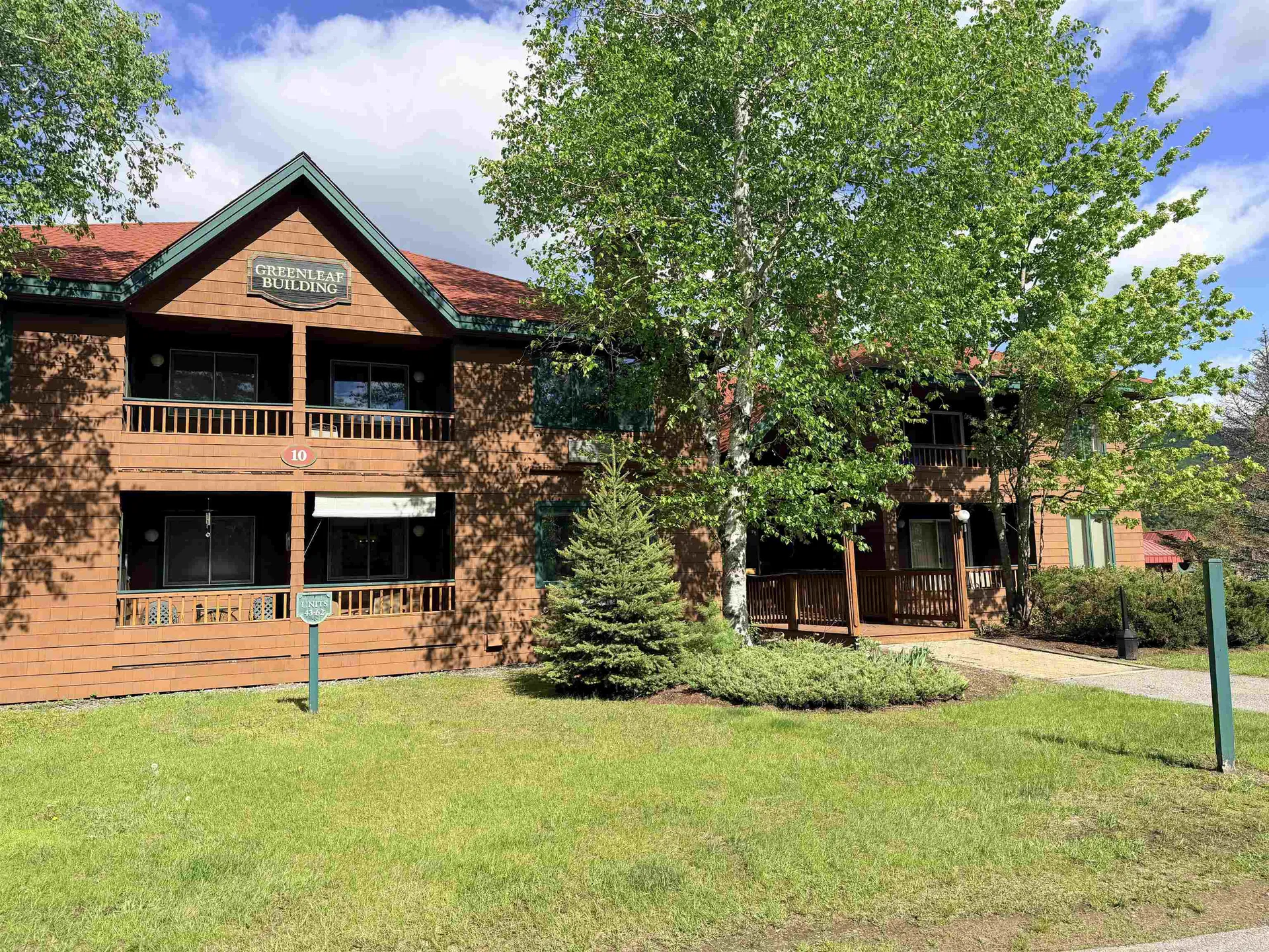 10 Lakeside W Drive Woodstock NH 03262