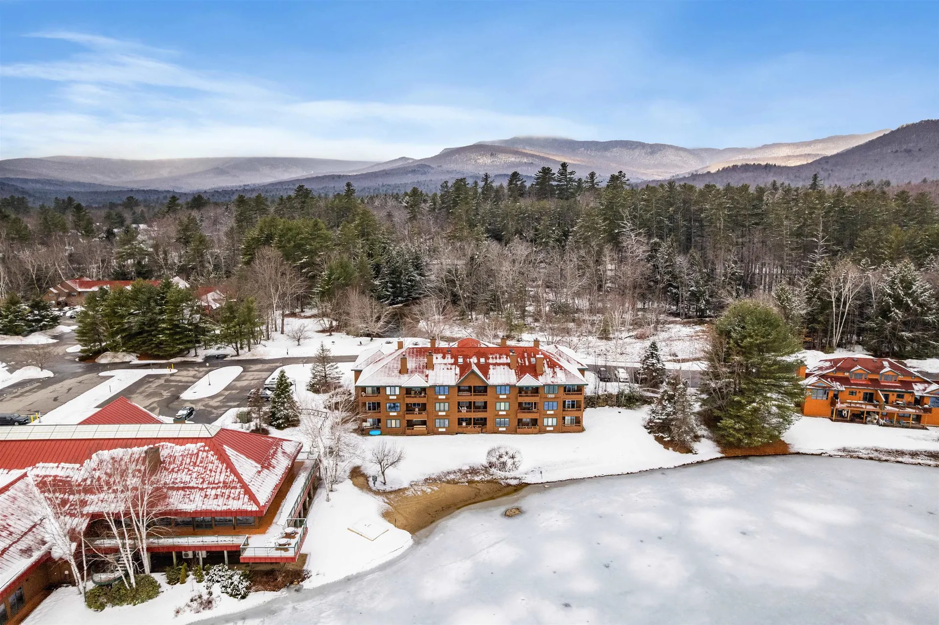 10 Lakeside W Drive Woodstock NH 03262
