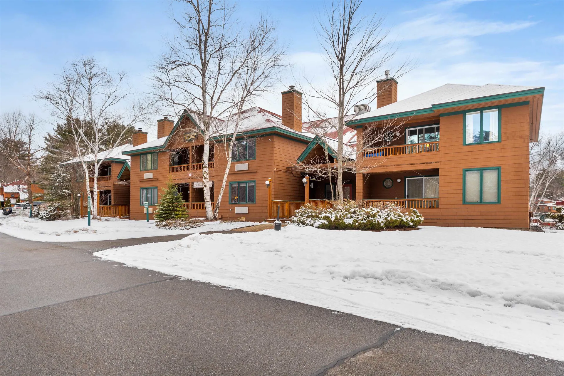 10 Lakeside W Drive Woodstock NH 03262