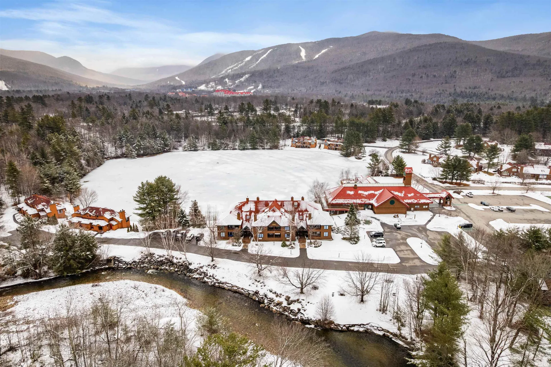 10 Lakeside W Drive Woodstock NH 03262
