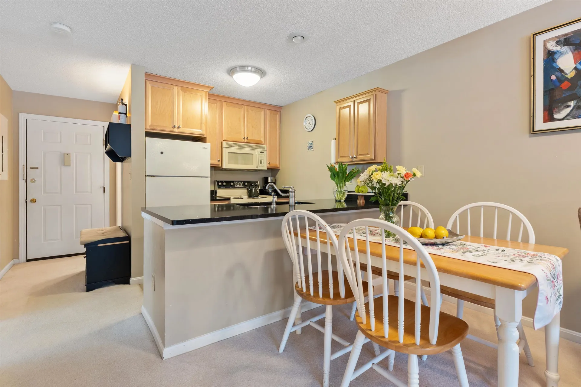 10 Lakeside W Drive Woodstock NH 03262