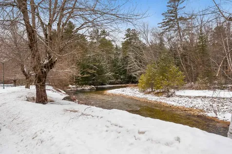 10 Lakeside W Drive Woodstock NH 03262