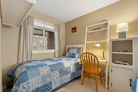10 Lakeside W Drive Woodstock NH 03262
