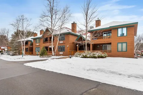 10 Lakeside W Drive Woodstock NH 03262