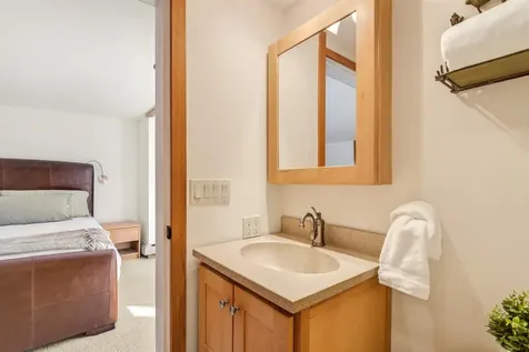 74 Pond View Road Winhall VT 05340