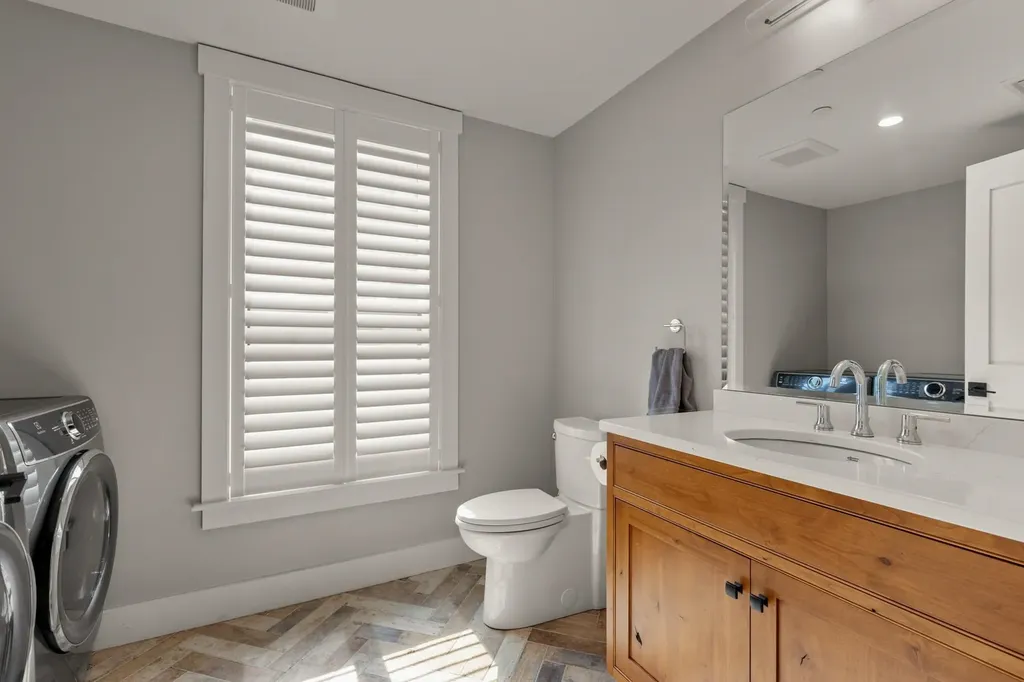 28 Little Bay Drive Dover NH 03820
