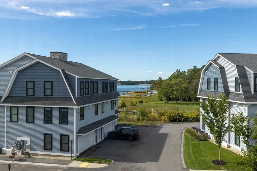 28 Little Bay Drive Dover NH 03820