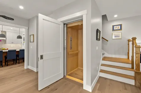 28 Little Bay Drive Dover NH 03820