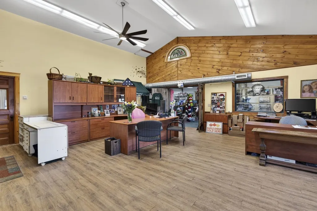 16 Colls Farm Road Jaffrey NH 03452