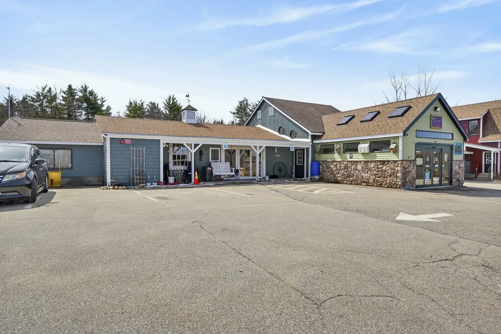 16 Colls Farm Road Jaffrey NH 03452