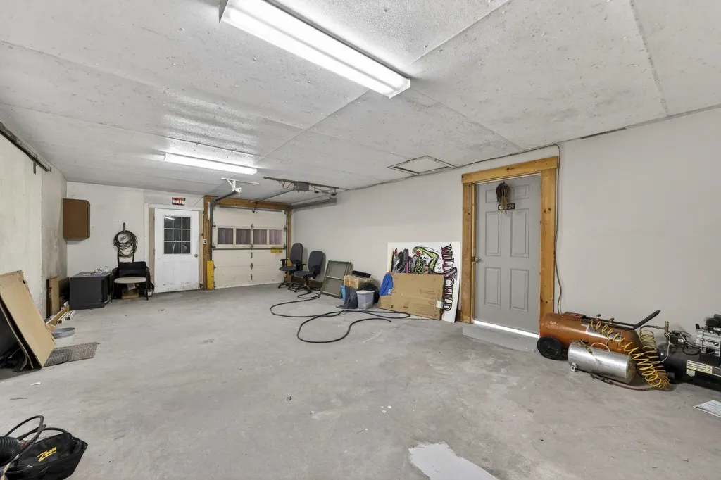 16 Colls Farm Road Jaffrey NH 03452