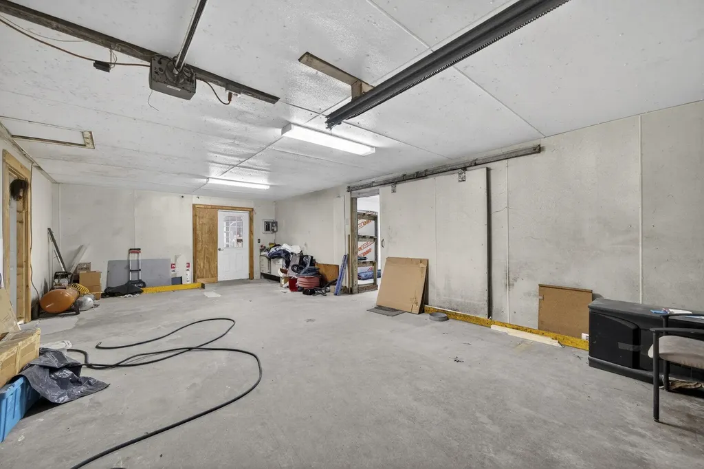 16 Colls Farm Road Jaffrey NH 03452