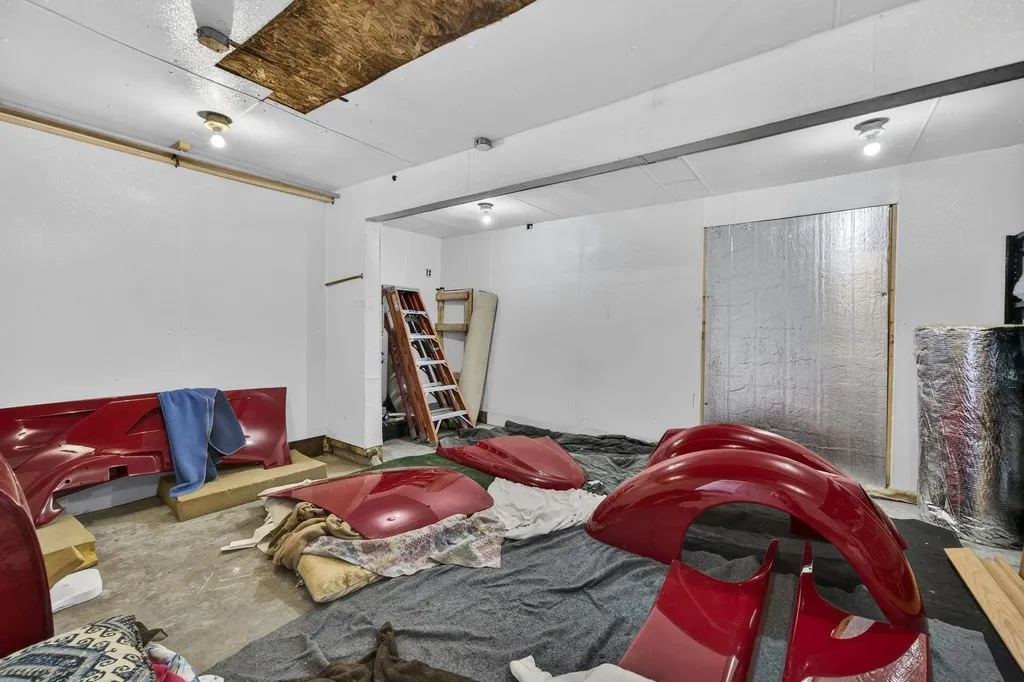 16 Colls Farm Road Jaffrey NH 03452