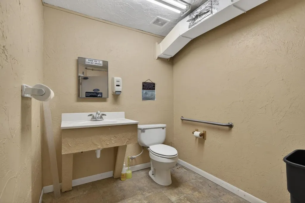 16 Colls Farm Road Jaffrey NH 03452