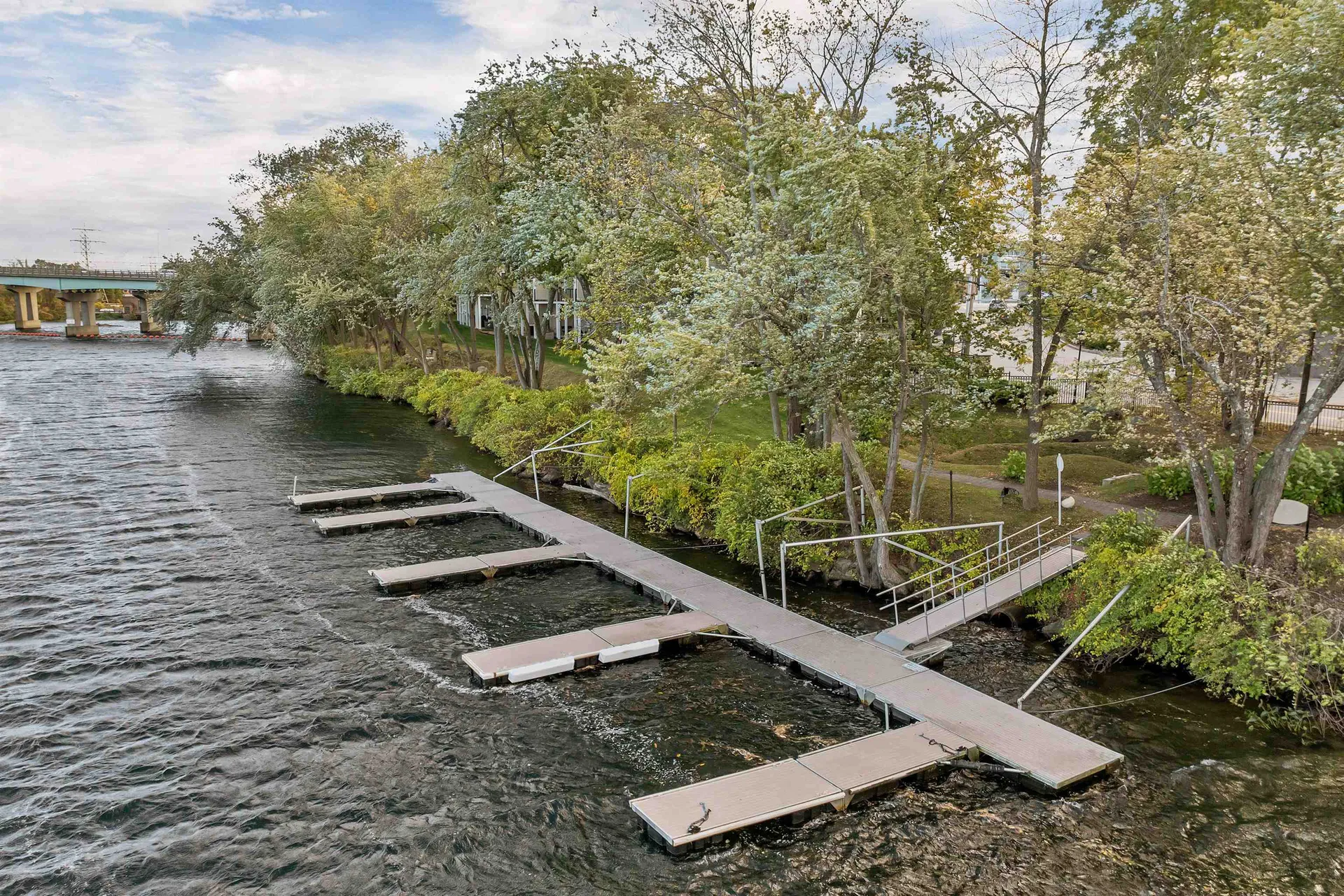 17 River Front Drive Manchester NH 03102